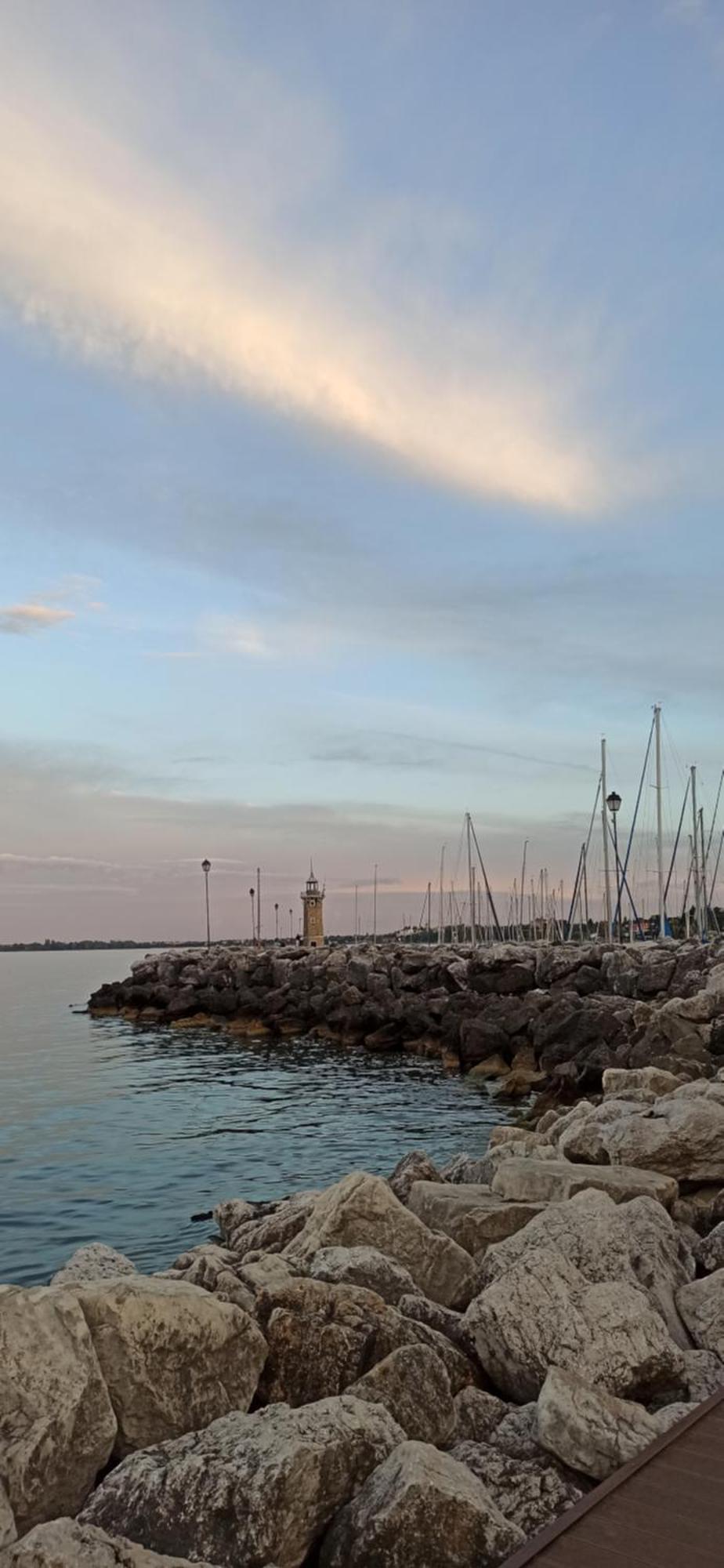 Panoramapartment Desenzano del Garda Buitenkant foto